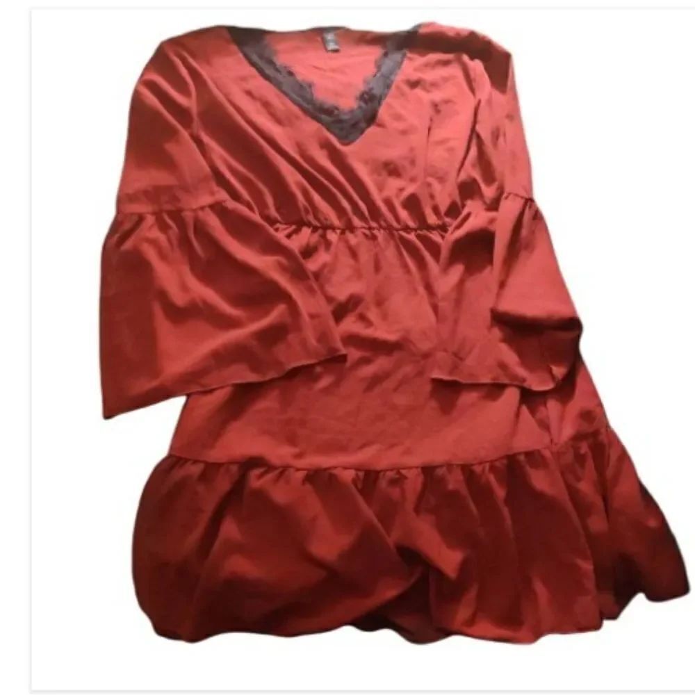 Shein Curve burgundy trimmed black lace v-neck (216)